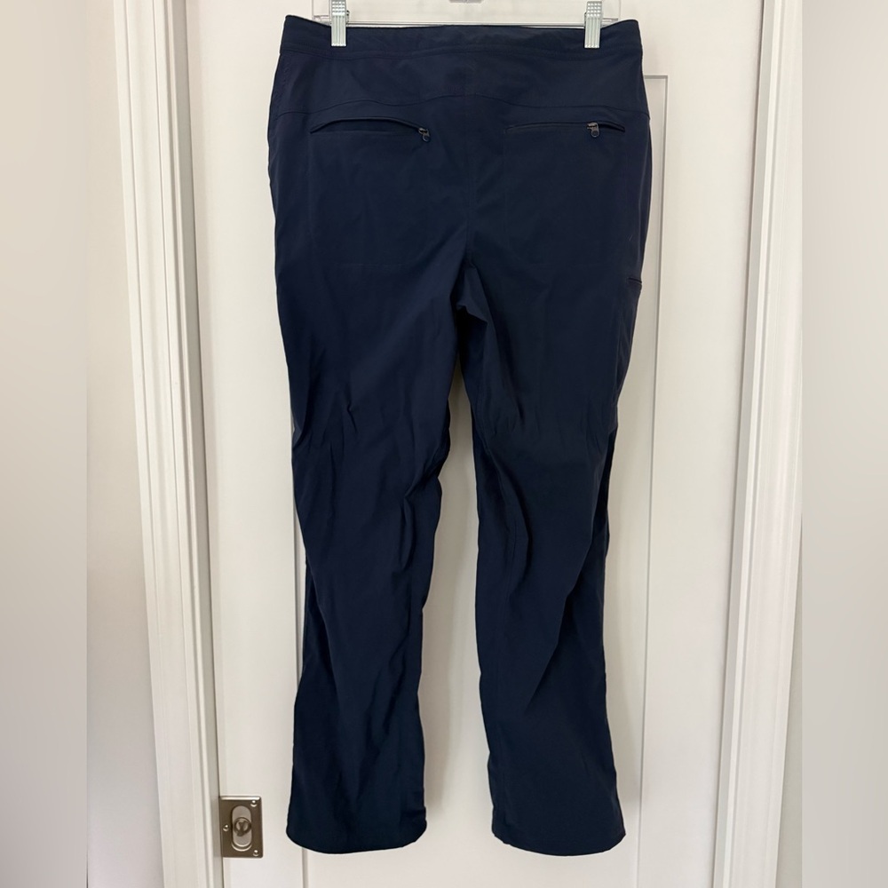 LL Bean Comfort Trail Pants Women‎ 10R Blue Nylon Cargo Water-Repellent Mid Rise - Picture 3 of 7